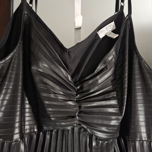 sofia by sofia vergara Black Pleated Satin-Effect Maxi Dress